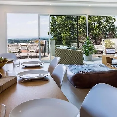 De Luxe Avec Belle Piscine Et Vue Imprenable